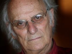 Carlos Saura ganha prémio Luso-Espanhol com `Fados´