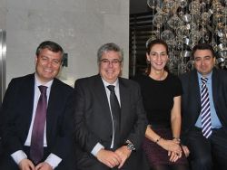 Deputados Espanhois pagam viagem a Lisboa para estreitar laços.