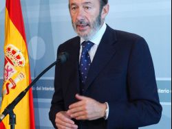 Rubalcaba manda ignorar comissão europeia.