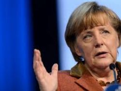 Merkel insiste que os desempregados jovens a preocupam.