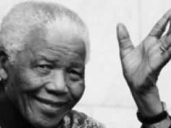 Morre Nelson Mandela.
